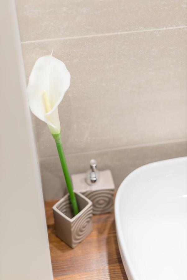 Downtown Heart 3 Bdr, 2 Bath, A/C Appartement Boedapest Buitenkant foto